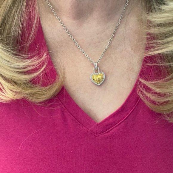 NWOT - Diamonds International Diamond Heart Necklace* - Picture 3 of 10